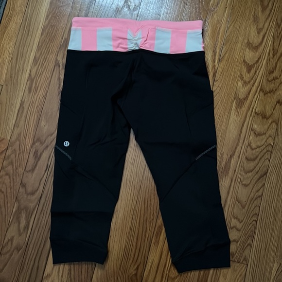 Lululemon crop 17” leggings sz 6 - Picture 4 of 7